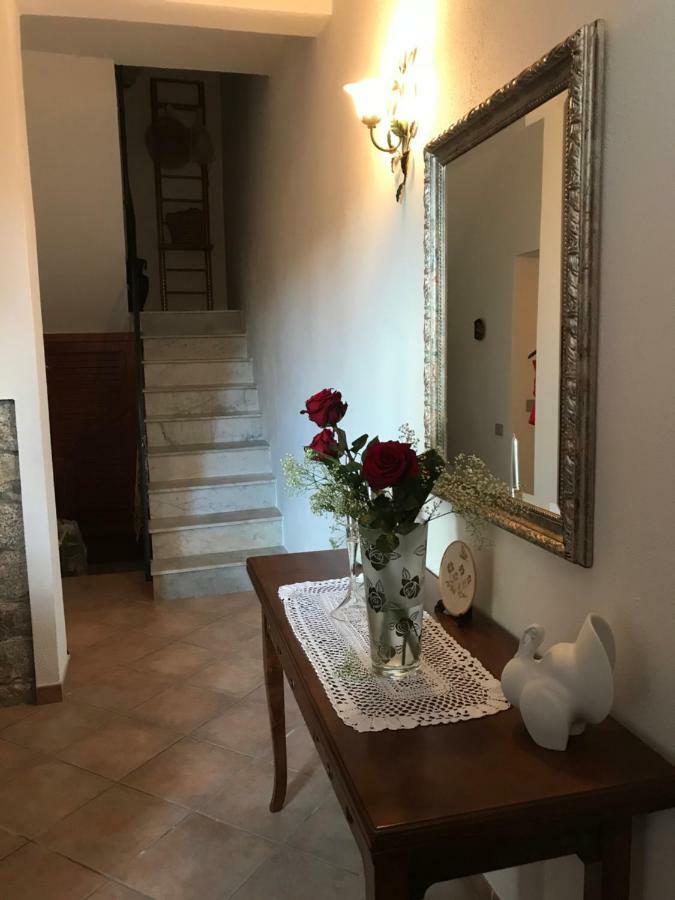 Sardegna Vicino Ad Olbia "La Casa Nel Vicolo" Vila Berchidda Exterior foto